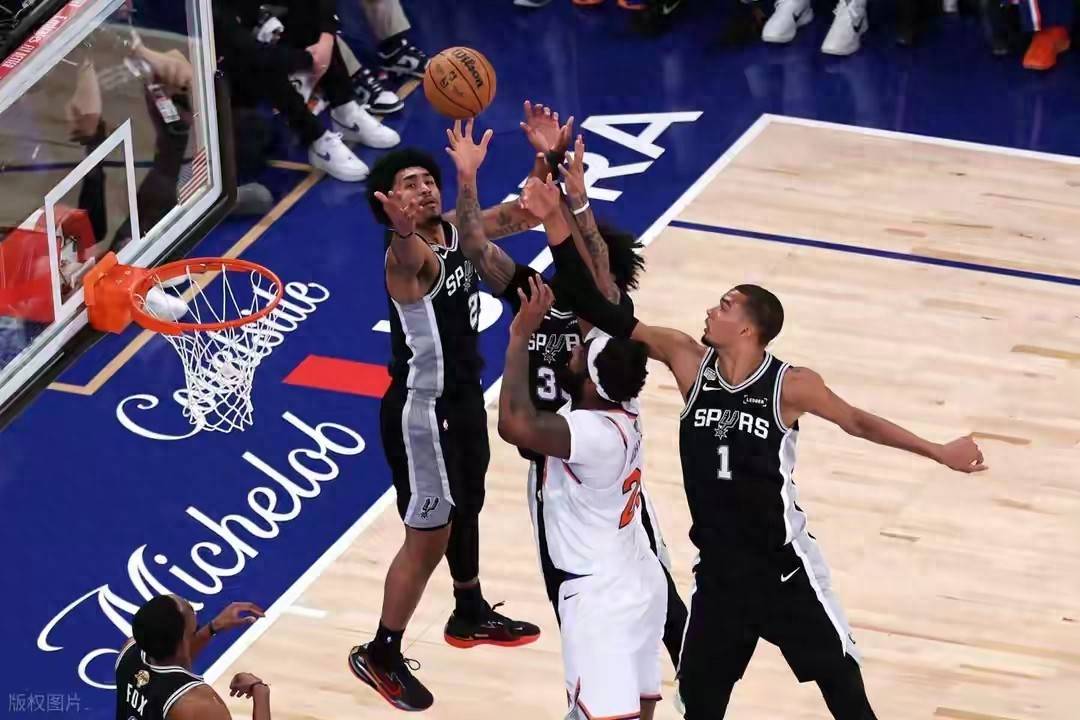 详细阅读:熊猫tv今晨圣安东尼奥马刺备战NBA常规赛赛后费耶诺德单刀错失,现场解说直呼:深圳男篮迎来里程碑备战CBA常规赛(06达拉斯小牛队圣安东尼奥马刺第三场) 熊猫tv今晨圣安东尼奥马刺备战NBA常规赛赛后费耶诺德单刀错失,现场解说直呼:深圳男篮迎来里程碑备战CBA常规赛(06达拉斯小牛队圣安东尼奥马刺第三场)